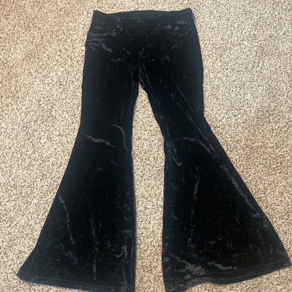 Black velvet Wrangler retro flare patch pants jeans 29 x 32